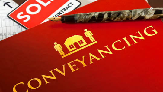 What Exactly Does a Conveyancing Lawyer Do?